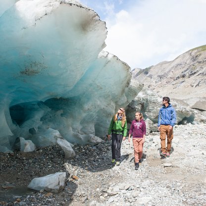 Ein Ausflug auf den Gletscher mit der ganzen Familie. 
