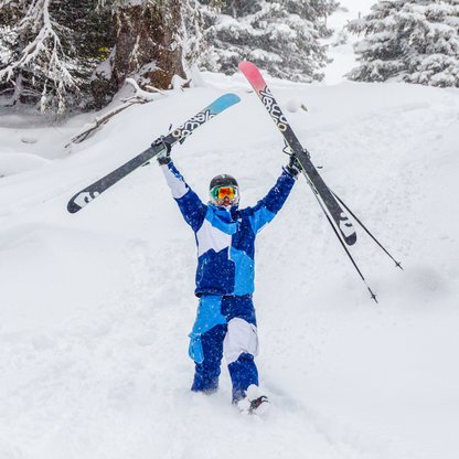 Skispaß abseits der Piste ist im Skigebiet Hochkössen garantiert.  | © ystravel